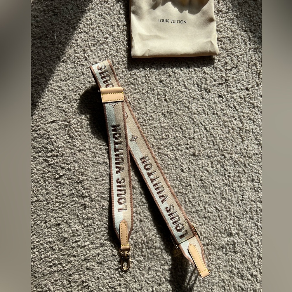 Louis Vuitton Bandoulière Adjustable Strap
